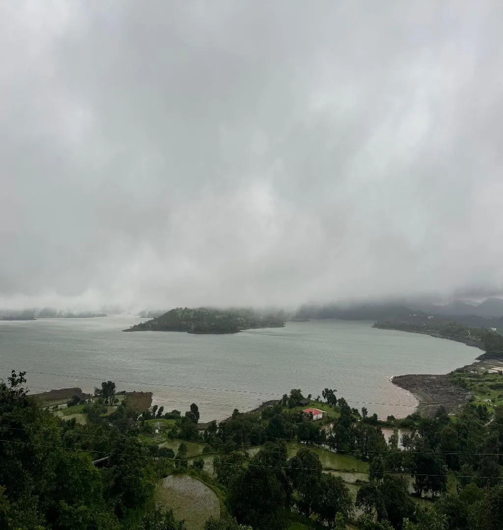 Lake Facing Resort Raising Funds In Nashik-SL020312-7