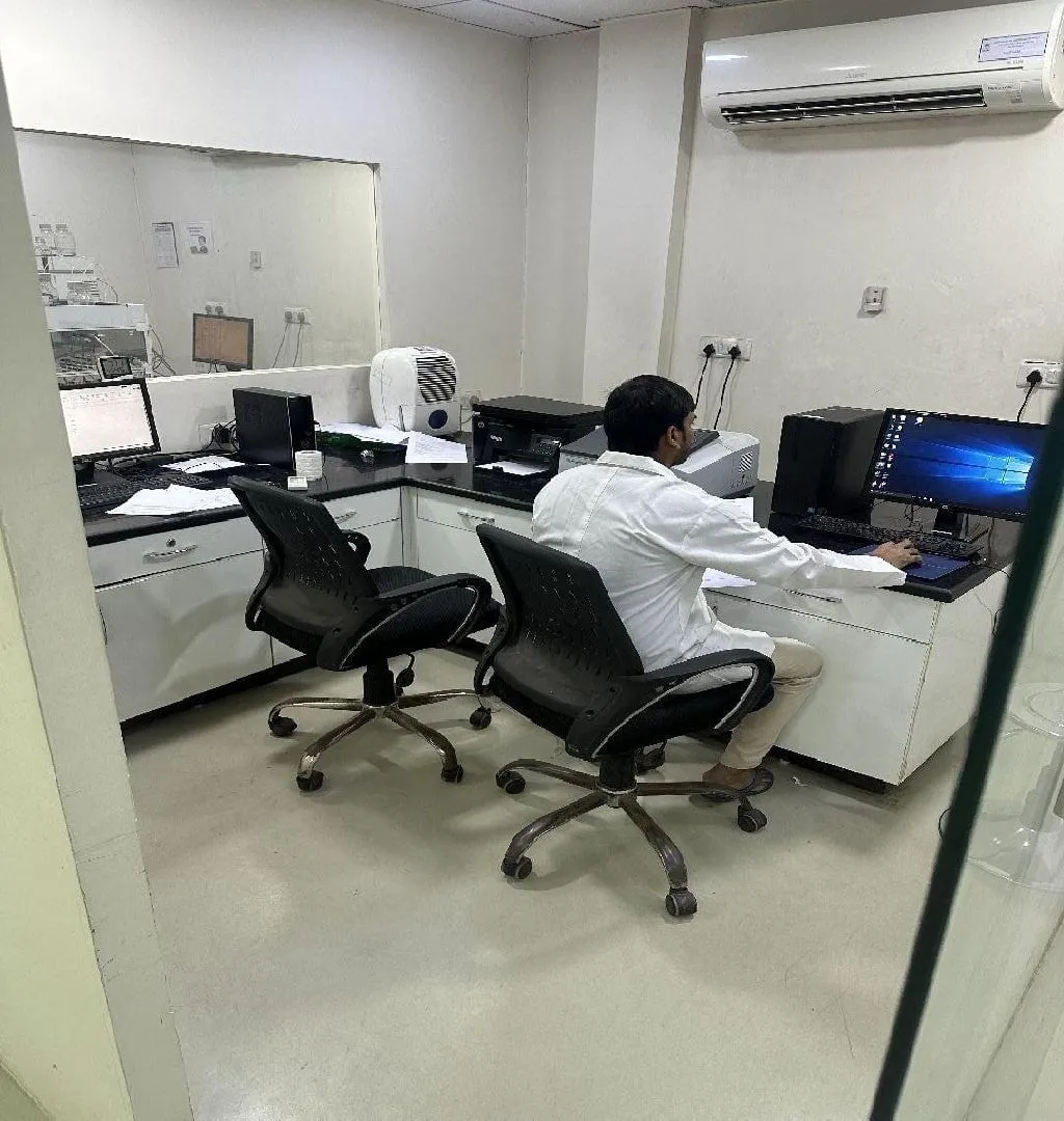 Commercial Testing Laboratory For Sale In Delhi-SL021047-4
