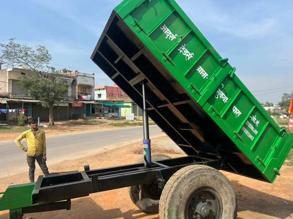 Agriculture Equipment Mfg Biz Raising Funds In Mungeli-SL023640-3