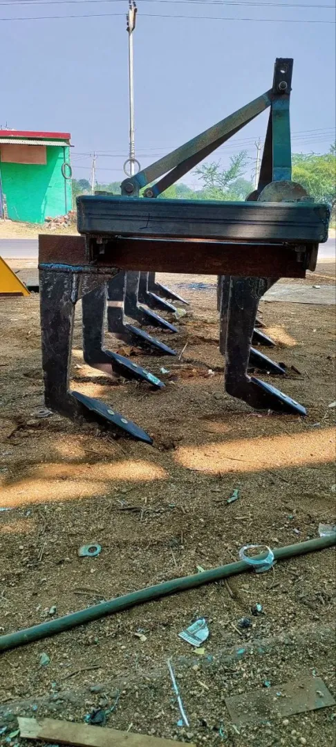 Agriculture Equipment Mfg Biz Raising Funds In Mungeli-SL023640-1