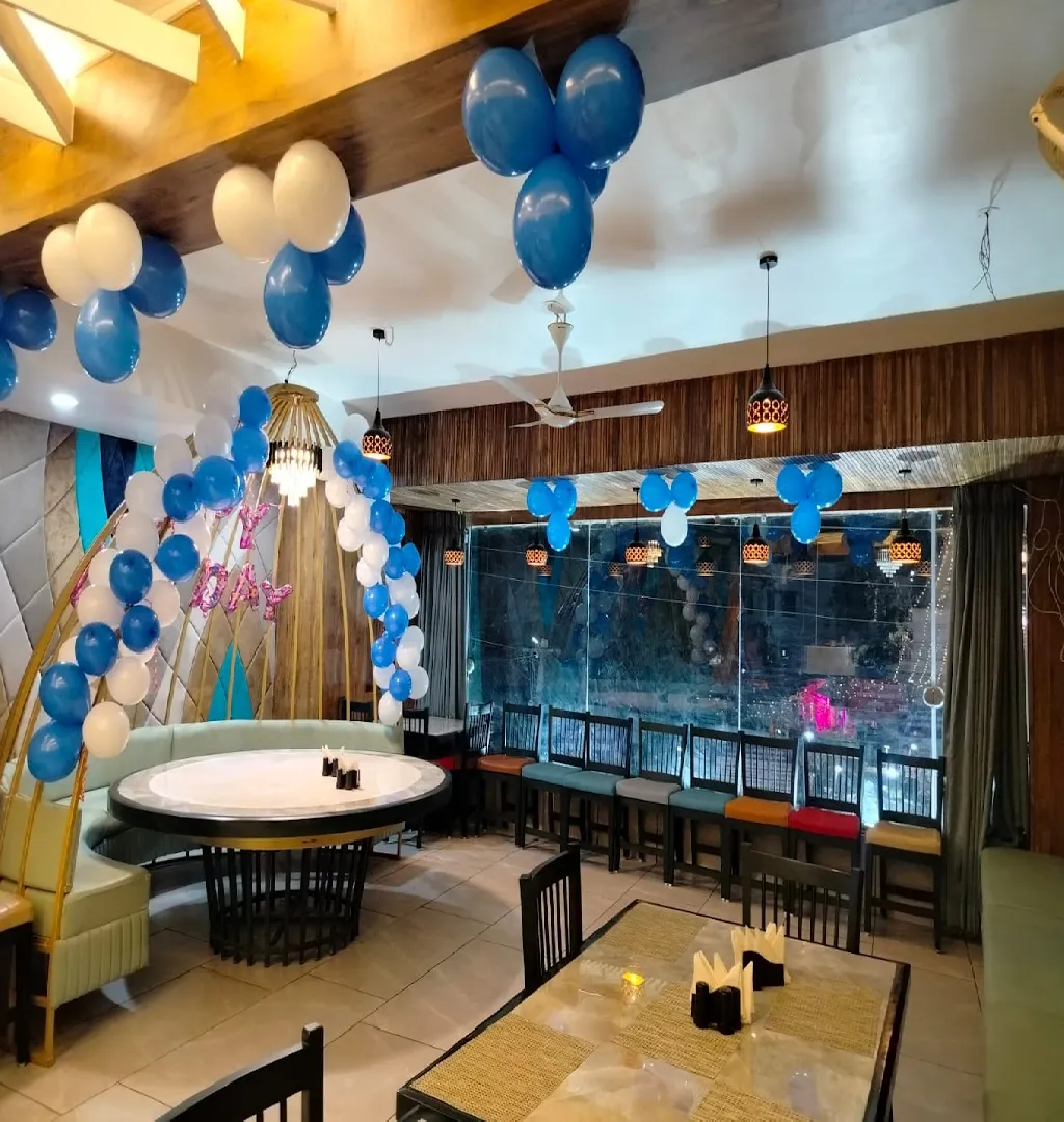 "70-Seater Restaurant for Lease, Hoshangabad"
