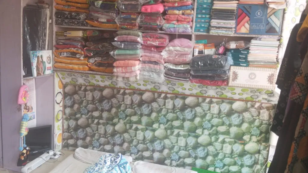 Retail Clothing Store Raising Funds In Kota