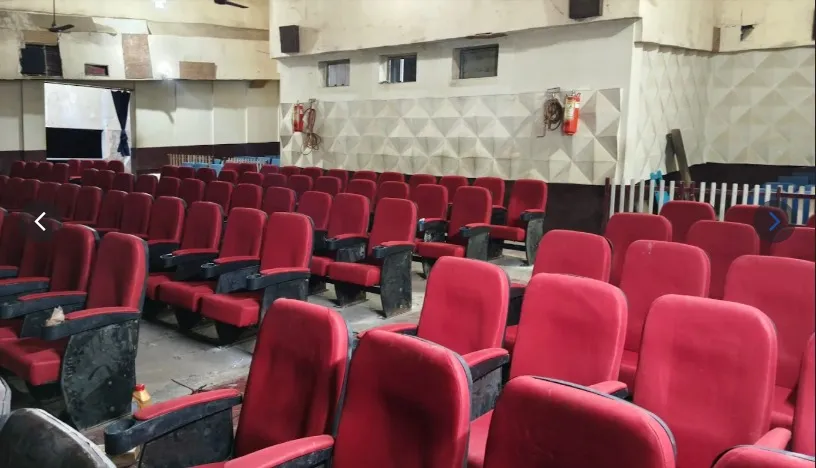 Operational Movie Theatre For Sale In Thiruthuraipoondi