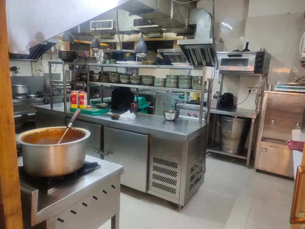 Rooftop Restaurant & Banquet For Sale In Indore-SL026564-6