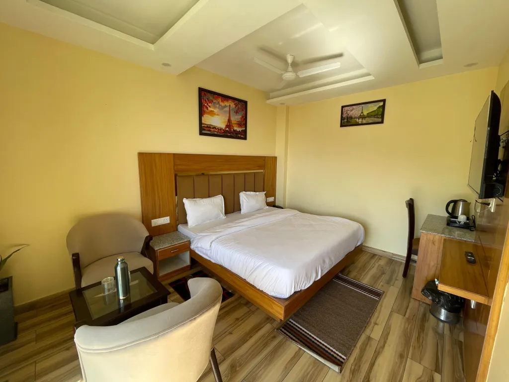 Boutique Hotel For Lease In Mussourie