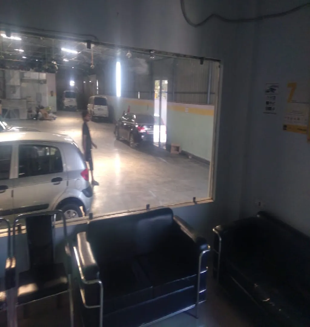 Automobile Workshop on Lease with Full Setup In Varanasi