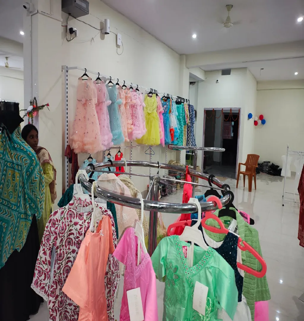Retail Brand Raising Funds In Sheikhpura