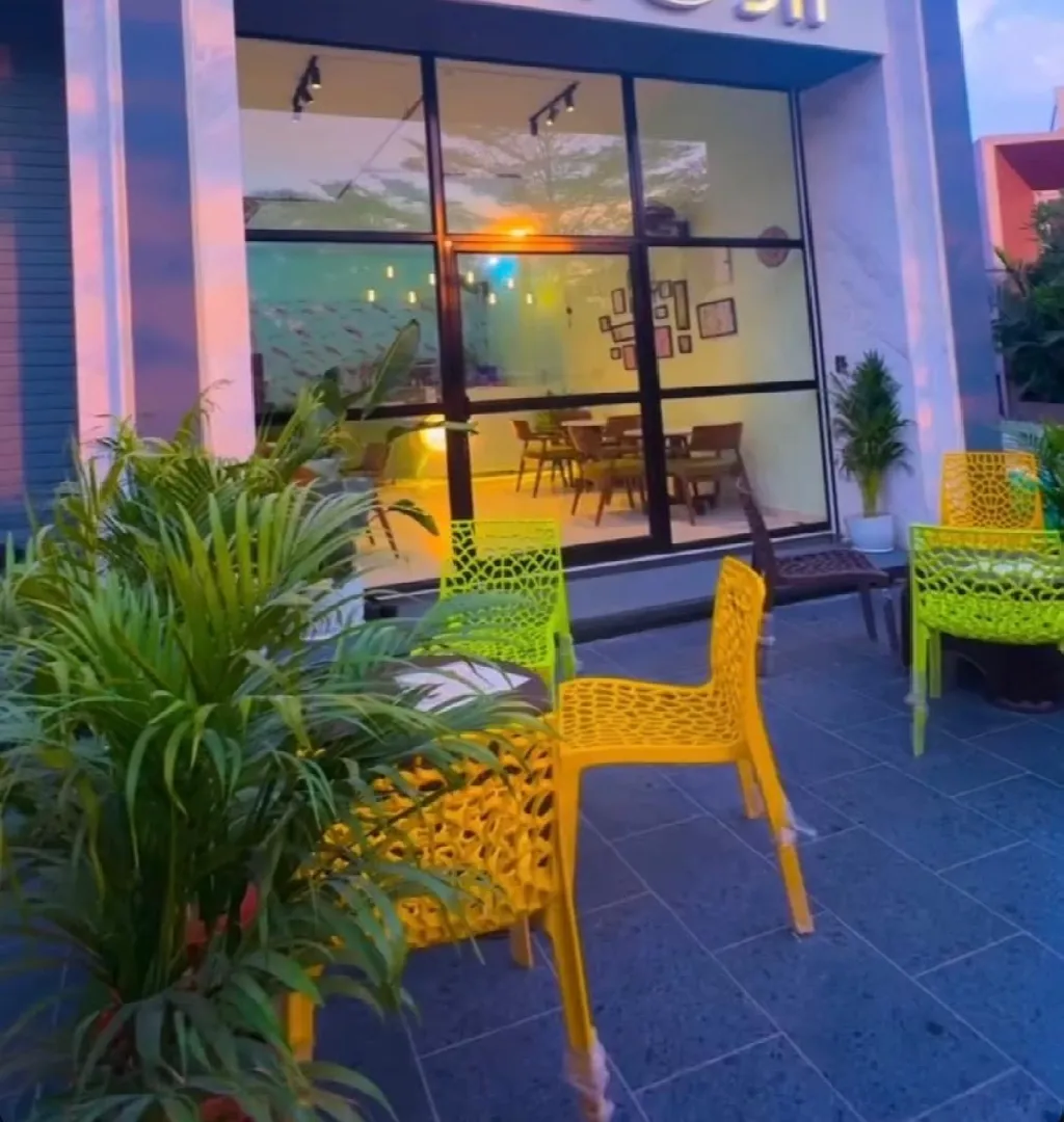 Running Cafe For Sale In Pune