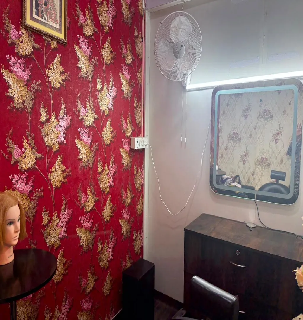 Growing Salon For Sale In Bangalore