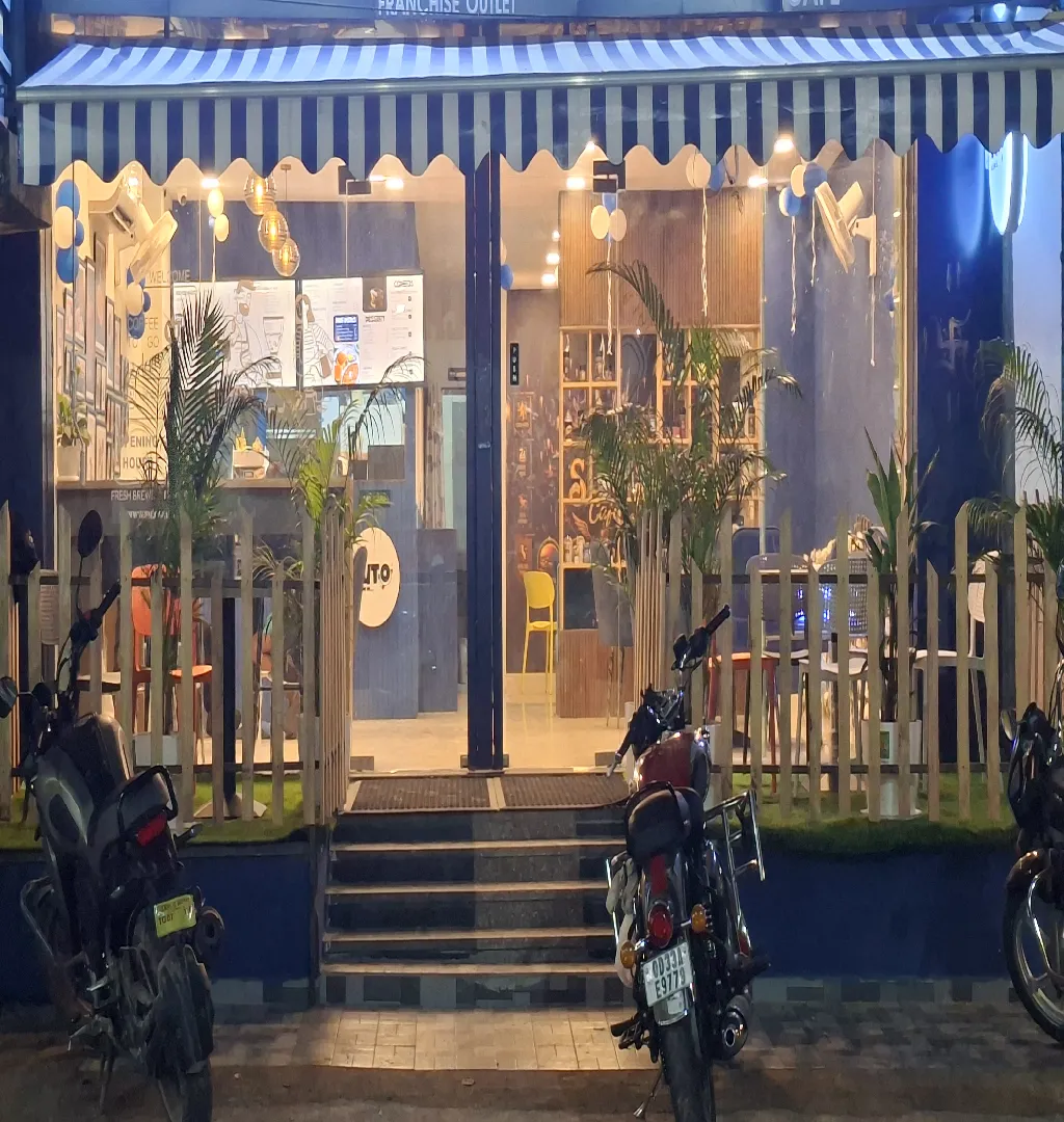 Newly Set Up Veg-Continental Cafe for Sale In Hyderabad