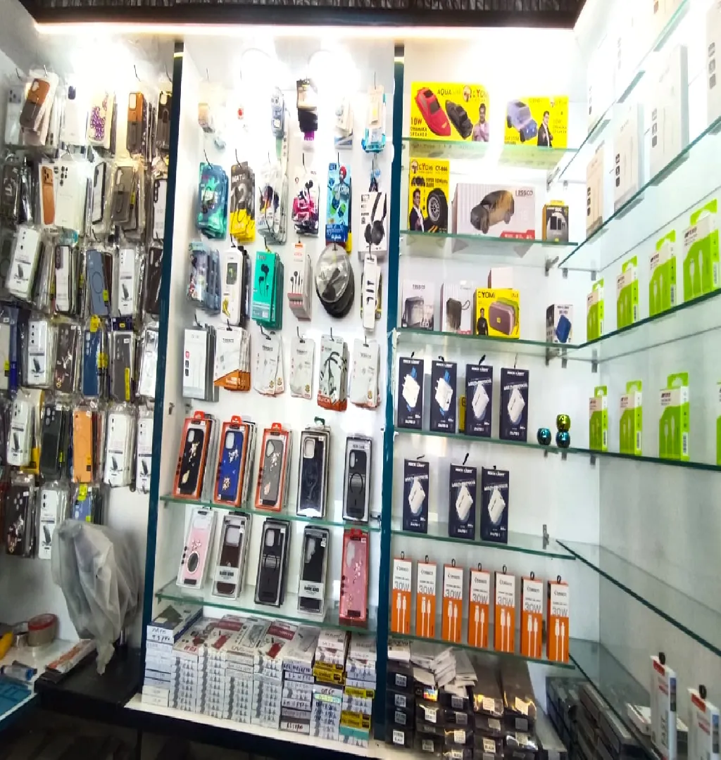 Mobile Phone & Accessories Biz Raising Funds In Nelamangala