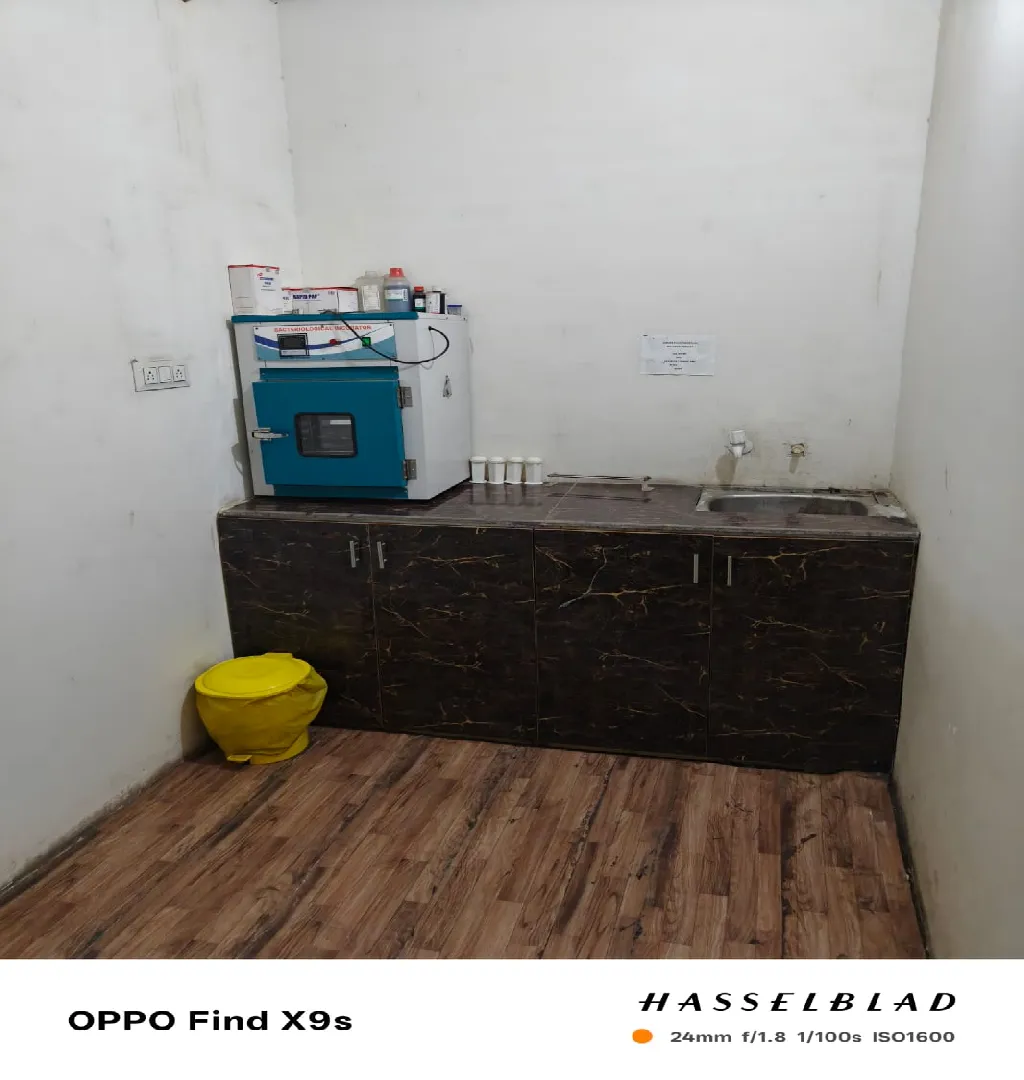 Pathology Lab For Sale In Thakurdwara