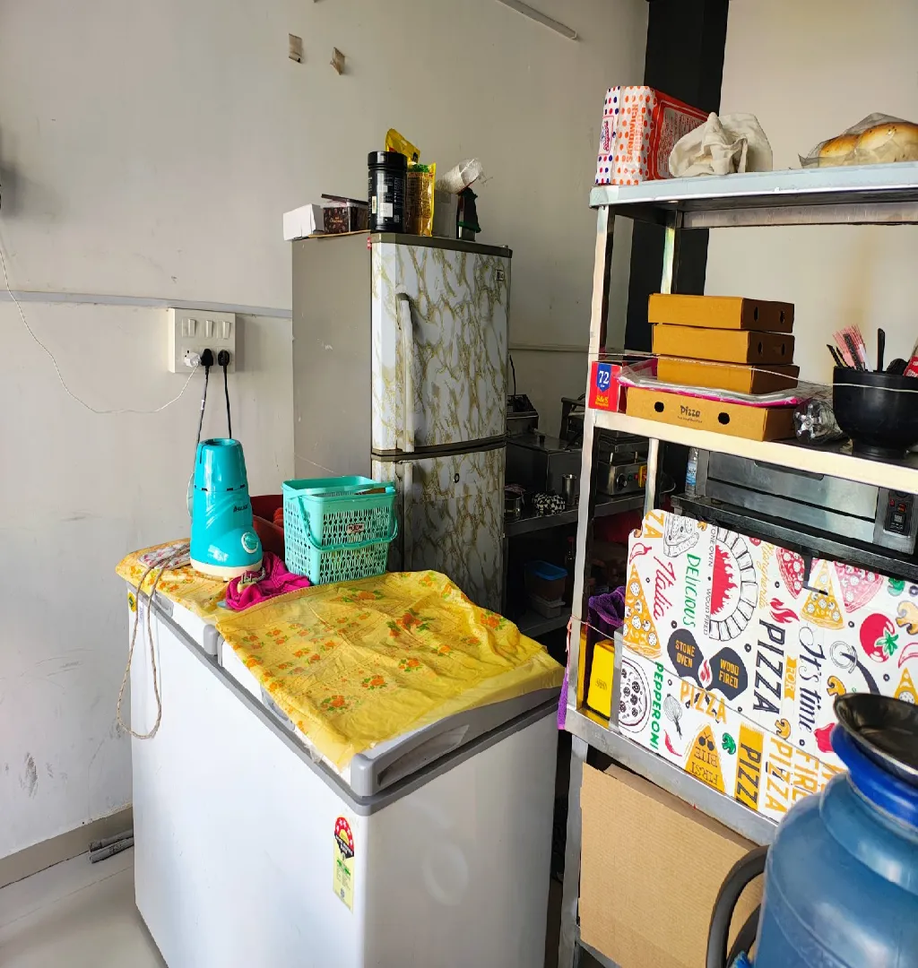 Fast Food Cafe For Sale In Anand
