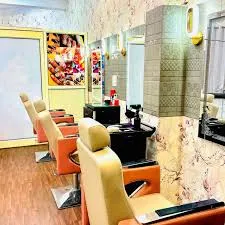 Beauty Parlour For Sale Delhi