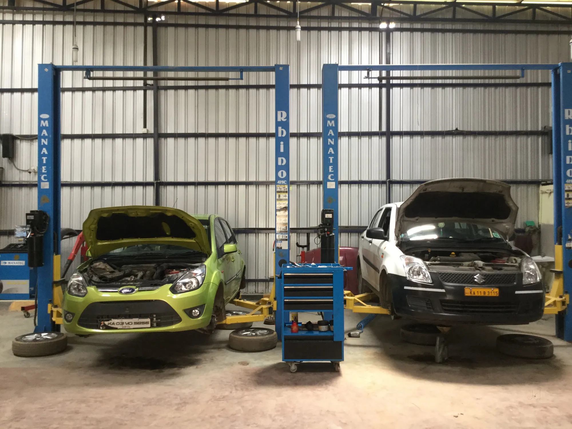 Bangalore's No 1 Multi Brand Car Service Centre for Sale -SL004854-0